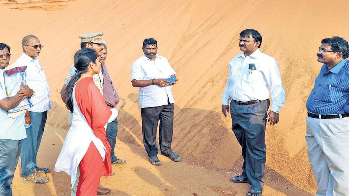 Illegal Beach Sand Mining In Tamil Nadu Could Overtake G Or Coal Scams The Hindu